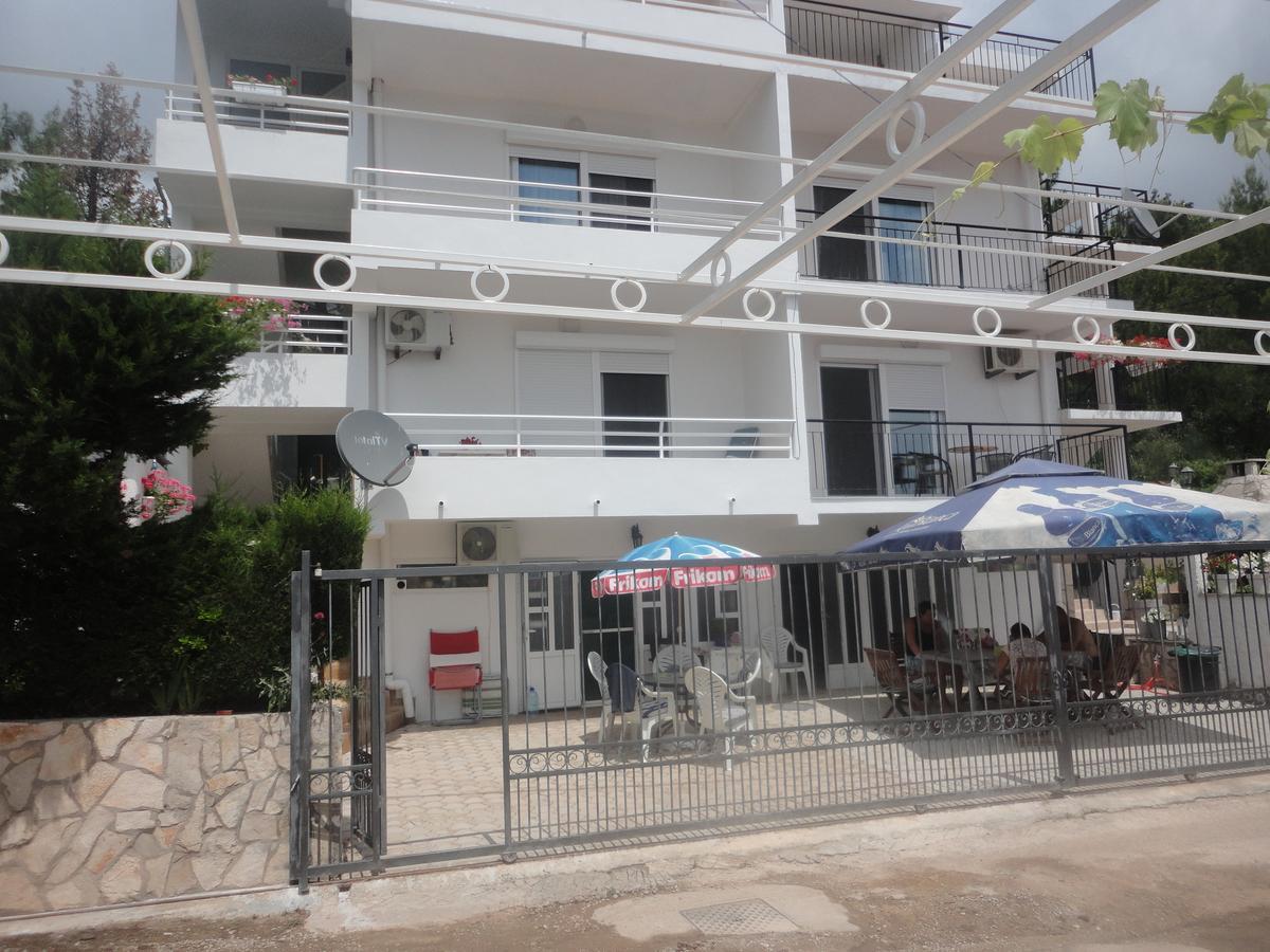 Brankas Apartments Бар Экстерьер фото