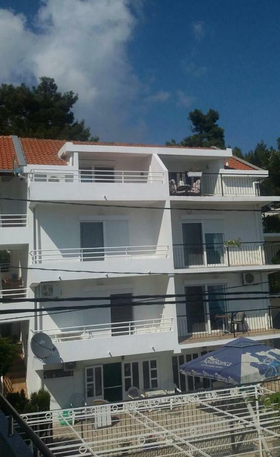 Brankas Apartments Бар Экстерьер фото